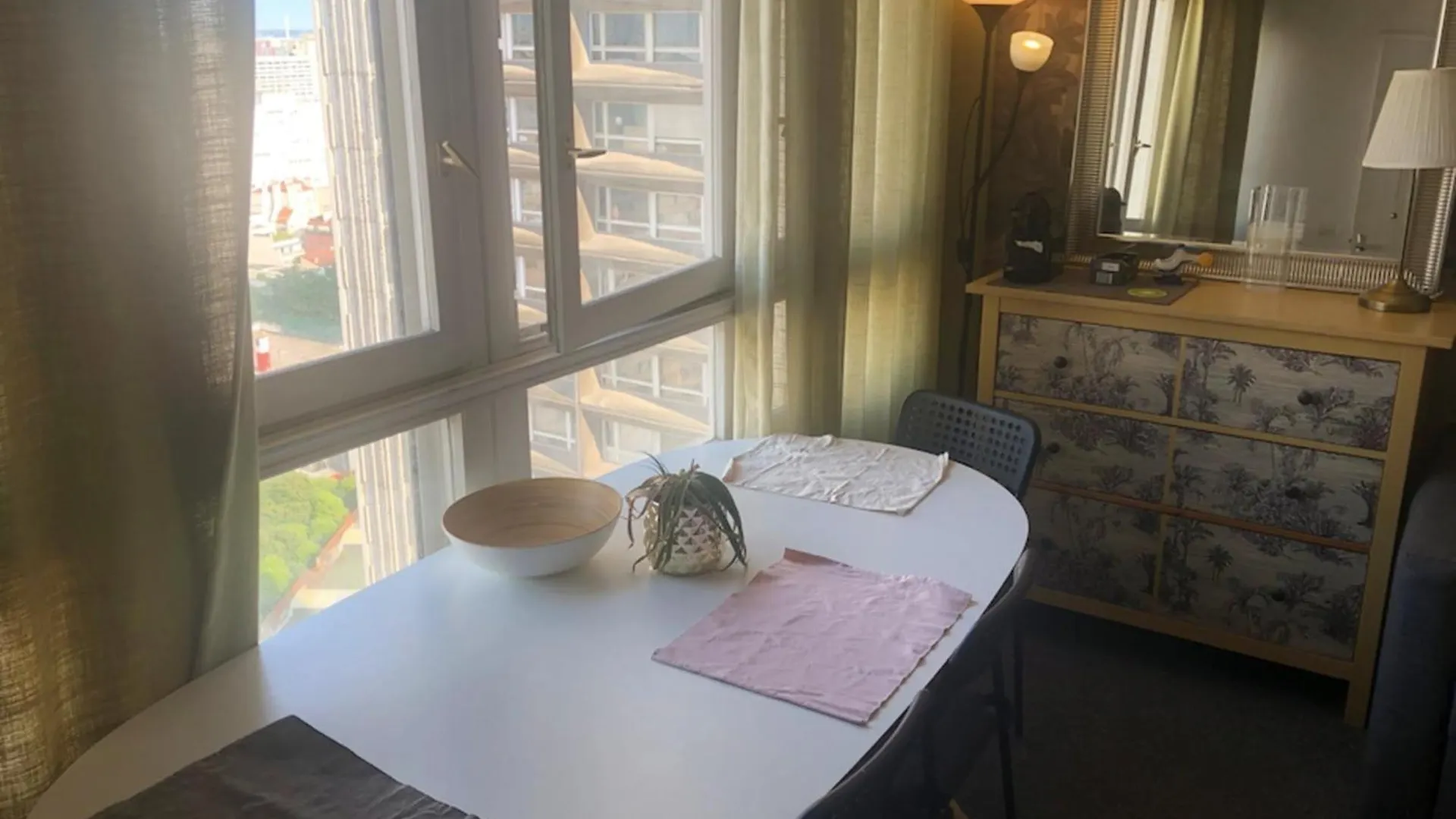 Apartment Bright In The Heart Of Paris