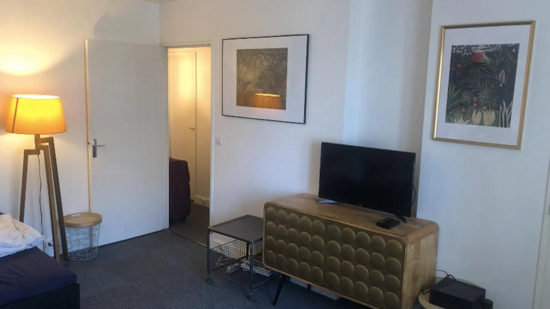 Bright In The Heart Of Apartment Paris