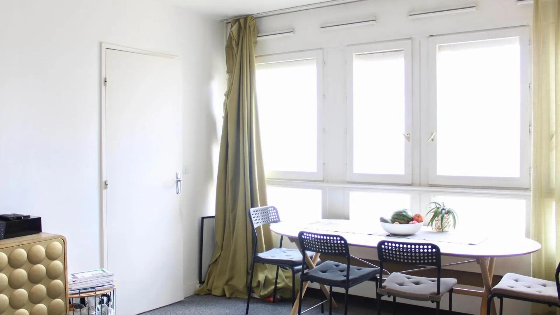 Apartment Bright In The Heart Of Paris